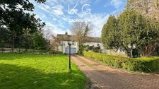 Honfleur, manor house for sale, 232 m², 5 bedrooms, enclosed and wooded garden of 1,540 m²