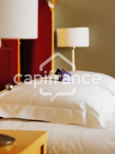 Calvados (14), Hôtel de caractère à fort potentiel sur la Côte Fleurie, proche DEAUVILLE et bord de mer