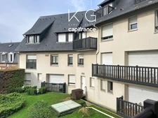 Deauville, Résidence place Morny, lumineux appartement T2 à vendre 33m2 au 2e étage au calme, balcon sur jardins, cave