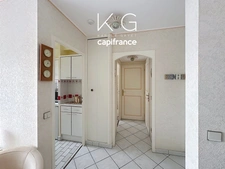 Deauville, Résidence place Morny, lumineux appartement T2 à vendre 33m2 au 2e étage au calme, balcon sur jardins, cave