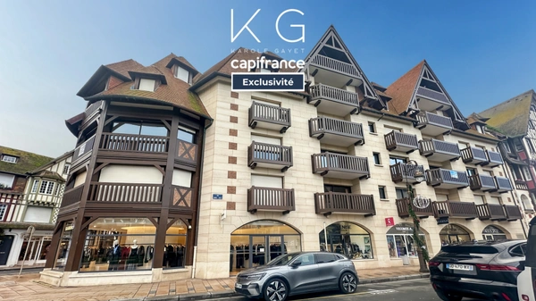 EXCLUSIVITE, Deauville hypercentre, très bel appartement 89 m2 avec 3 chambres dans le triangle d’or, en face de l'hôtel Le Normandy avec parking en sous‑sol