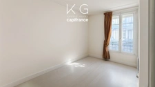 Deauville town centre, 2-bedroom apartment (60 sq m) within walking distance of the beach and shops – ideal for residential or office use