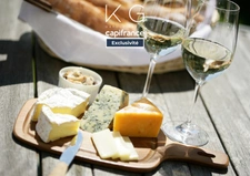 Deauville, sale of a restaurant business perfect for a restaurant concept or brand, with a full liquor license.