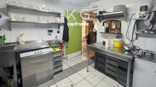 Calvados (14), HONFLEUR, restaurant business on busy road, free parking