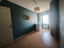 Maison de village 130m² et 62m² de potentiel -3 chambres-Bureau-caves