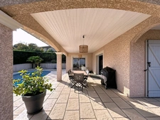 Maison familiale de 146 m² avec piscine, 2 garages et vue dégagée – Chabanière (Saint-Maurice-sur-Dargoire)