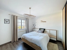 Maison familiale de 146 m² avec piscine, 2 garages et vue dégagée – Chabanière (Saint-Maurice-sur-Dargoire)