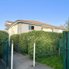 Appartement à vendre 2 pièces AUDENGE (33)- 40M²-TERRASSE PRIVATIVE-1ER ET DERNIER ETAGE SANS ASCENSEUR 