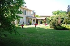 Mansion-8 rooms-outbuildings-1.2 ha park-Hypercentre of SALLES (33)