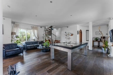 ANDERNOS LES BAINS (33) - Architect-designed villa of 350m² - 5 rooms and more, a stone's throw from the BASSIN