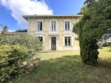 Mansion-8 rooms-outbuildings-1.2 ha park-Hypercentre of SALLES (33)