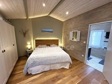 LANTON (33) TAUSSAT LES BAINS - Renovated single-storey house of 157m² - Suitable for professional practice - prime location