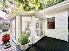  AUDENGE (33) - House 210m² including 71m² outbuilding - Single storey - Quiet - Close to school - Solar panels -
