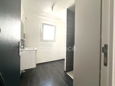  LANTON (33) Bassin side - 3-room duplex house - 74m² - terrace - small garden - indoor parking