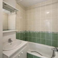 Appartement à vendre 2 pièces AUDENGE (33)- 40M²-TERRASSE PRIVATIVE-1ER ET DERNIER ETAGE SANS ASCENSEUR 