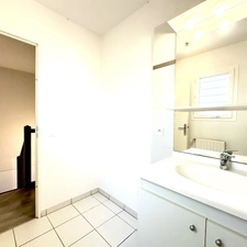  BIGANOS (33) - Duplex house - 60m² - 2 bedrooms - terrace - green space