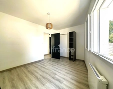  LANTON (33) Bassin side - 3-room duplex house - 74m² - terrace - small garden - indoor parking