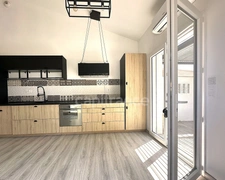  LANTON (33) Bassin side - 3-room duplex house - 74m² - terrace - small garden - indoor parking