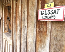 LANTON(33) TAUSSAT LES BAINS - Maison rénovée de plain-pied de 157 m² - Activité libérale possible - secteur privilégié