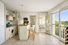 Appartement à vendre 2 pièces AUDENGE (33)- 40M²-TERRASSE PRIVATIVE-1ER ET DERNIER ETAGE SANS ASCENSEUR 