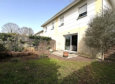Maison à vendre 4 pièces  Le Teich centre (33)-3ch à l'étage-GARAGE attenenant-Jardin au calme et belle piece de vie-