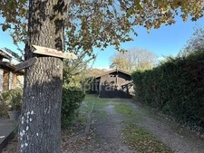 LANTON (33) TAUSSAT LES BAINS - Renovated single-storey house of 157m² - Suitable for professional practice - prime location
