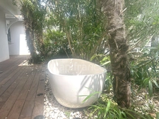 ANDERNOS LES BAINS (33) - Architect-designed villa of 350m² - 5 rooms and more, a stone's throw from the BASSIN