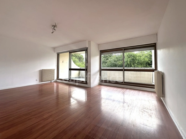 BORDEAUX (33200)-Stéhelin-Appt T3-terrasse et loggia-80m²-RDC surélevé-parking extérieur 