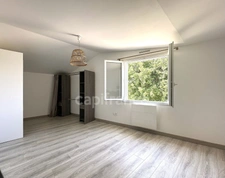  LANTON (33) Bassin side - 3-room duplex house - 74m² - terrace - small garden - indoor parking