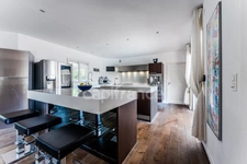 ANDERNOS LES BAINS (33) - Architect-designed villa of 350m² - 5 rooms and more, a stone's throw from the BASSIN