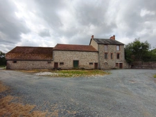 Propriete équestre ou ferme à vendre 8 pièces CHENIERS (23) Creuse 3h30 Paris 1h30 Limoges