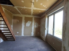 Maison à vendre 105 m² 3 chambres 6 pièces dépendances 6.5 hectares terrain et bois  AIGURANDE (36)