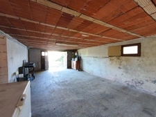 Maison à rénover CHÉNIERS 23 cuisine séjour 3 chambres garage terrain 1948 m² 73 000 €