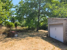 Maison à vendre 7 pièces 234 m² LE BOURG D'HEM (23) Lac pêche gîte 2 Maisons 1 Grange 1 Garage 1 terrain ( 35 min autoroute A 20 )