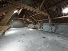 Maison à vendre 105 m² 3 chambres 6 pièces dépendances 6.5 hectares terrain et bois  AIGURANDE (36)