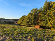 Propriété de caractère  avec vue – Longère, grange et gîte – 320 m² habitables – 5 chambres + gite 3 chambres – 2 vérandas - 3 ha de terrain et bois – 297 000 €  Creuse / Indre