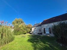 Maison à vendre 10 pièces proche de AIGURANDE (36) 2 maisons habitables 1 maison de gardien 1 grande grange Propriété de caractère 220 m² habitables À 4 km d’Aigurande !