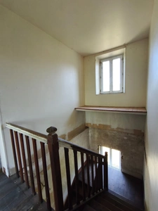Maison à vendre 105 m² 3 chambres 6 pièces dépendances 6.5 hectares terrain et bois  AIGURANDE (36)