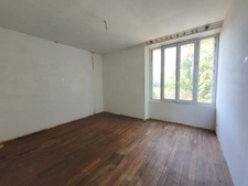Maison à vendre 105 m² 3 chambres 6 pièces dépendances 6.5 hectares terrain et bois  AIGURANDE (36)