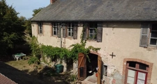 Propriété à vendre, maison 120 m²+ ancienne école 250 m², terrain 1500 m² bétete   Creuse (23) 