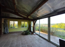Propriété de caractère  avec vue – Longère, grange et gîte – 320 m² habitables – 5 chambres + gite 3 chambres – 2 vérandas - 3 ha de terrain et bois – 297 000 €  Creuse / Indre