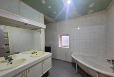 Maison à vendre 154 m² grange dépendances terrain 3400 m² 6 BONNAT (23)