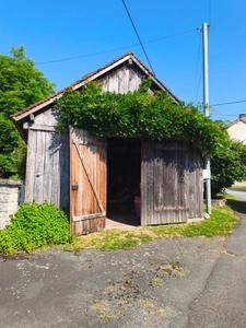 Maison à vendre 5 pièces proche de CHENIERS (23) indre (36) 4 chambres garage grange terrain 1000m² 73 000€