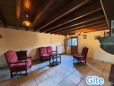 Propriété de caractère  avec vue – Longère, grange et gîte – 320 m² habitables – 5 chambres + gite 3 chambres – 2 vérandas - 3 ha de terrain et bois – 297 000 €  Creuse / Indre