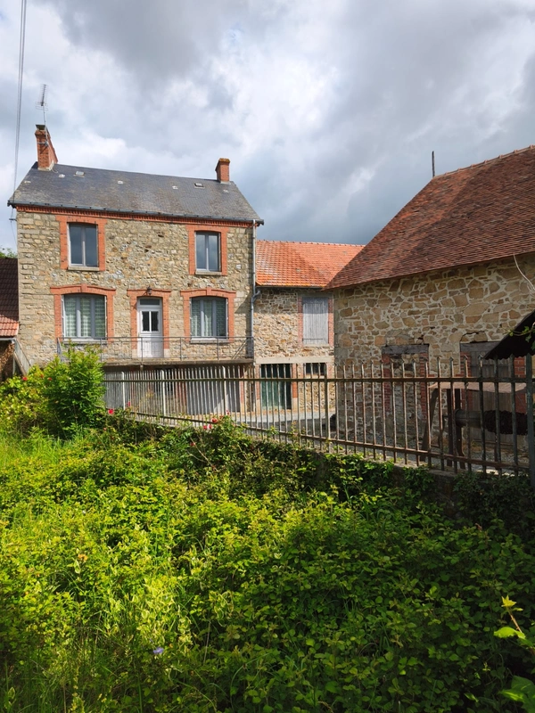 Propriete équestre ou ferme à vendre 8 pièces CHENIERS (23) Creuse 3h30 Paris 1h30 Limoges