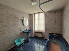 Indre (36) : maison de bourg à vendre 4 pièces de 156 m2 Véranda jardin clos et appartement supplémentaires !