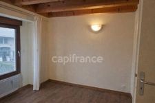 Ancienne ferme réhabilitée – 4 appartements T4 en triplex – Crozet
