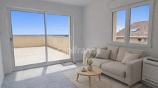 Maison, piscine, appt indépendant et terrain détachable de 300 m², viabilisée.  – usage mixte possible – Farges (01550)