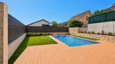 Maison à vendre 15 pièces CROZET (01)