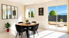 Maison, piscine, appt indépendant et terrain détachable de 300 m², viabilisée.  – usage mixte possible – Farges (01550)